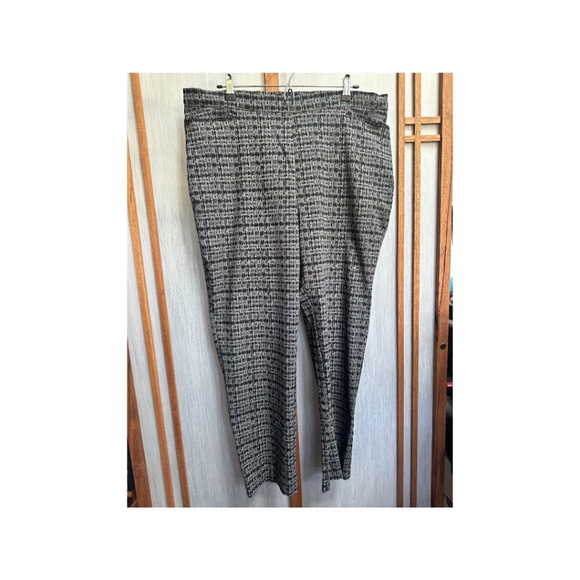 89th & Madison 1978 Womens Gray & Black pants, sz: 18 w/faux leather pocket trim - Picture 1 of 5